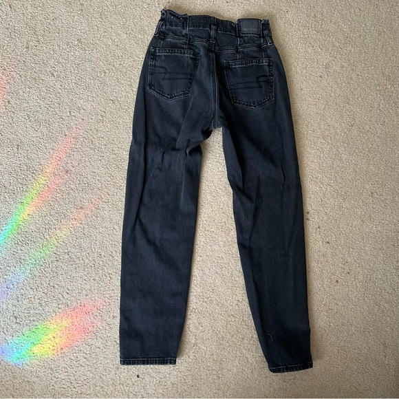 Paper Bag Mom Jeans - Picture 3 of 5